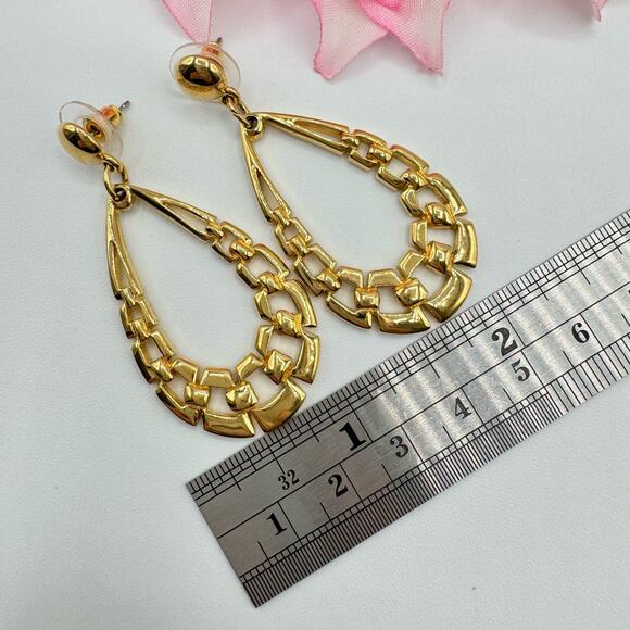 Vintage JS Panther Tank Track Teardrop Drop Earrings Gold Tone Statement Signed - Picture 8 of 10